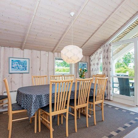 8 Person Holiday Home In Hemmet Falen 외부 사진